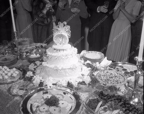 Douglas Fairbanks Jr. Mary Lee Epping Wedding Cake 45bx07-023