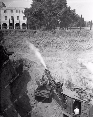 historic Los Angeles Hollywood cool building under construction 45bx07-069