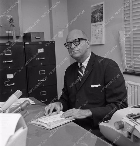 James Roosevelt gets a job 45bx07-167