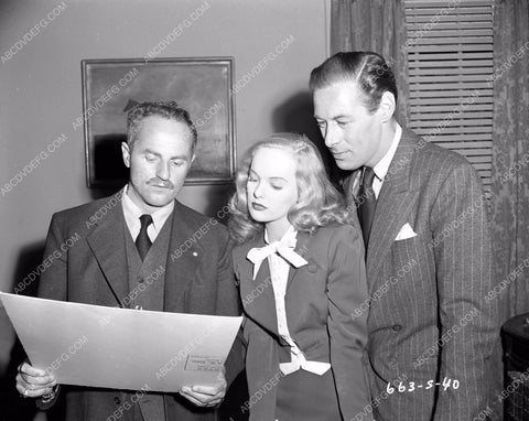 Peggy Cummins Darryl F Zanuck Rex Harrison ? film Forever Amber 45fa-08