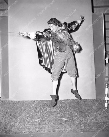 Glenn Langan costume wardrobe shot film Forever Amber 45fa-99