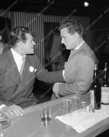 Robert Stack Simon Oakland TV show The Untouchables 45unt-06
