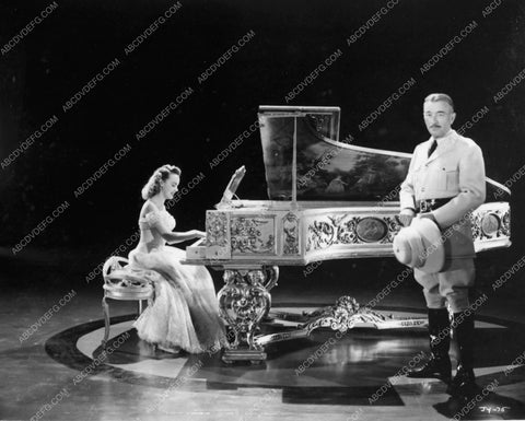 Robert Armstrong Terry Moore film Mighty Joe Young 4710-21