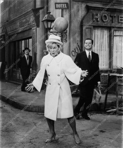 Doris Day film Do Not Disturb 4739-24