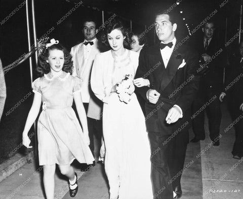 Susan Hayward and Ann Gillis 4867-34