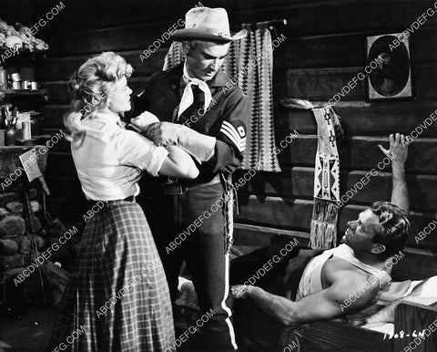 Jeff Chandler Dorothy Malone film Pillars of the Sky 4894-21