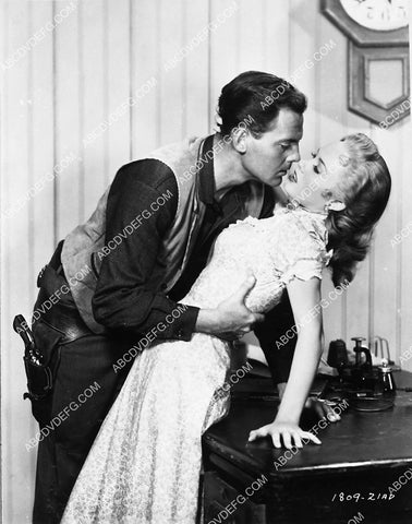 John Agar Mamie Van Doren film Star in the Dust 4894-27