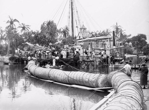 classic film The Hurricane crew preps beach for climax scene 4935-12