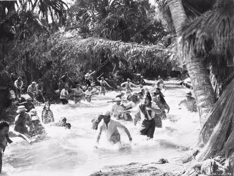 action film sequence The Real Glory 4935-17
