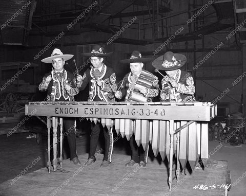 Enoch Espinosa musical group behind the scenes The Mark of Zorro 4b09-111