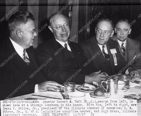 news photo politics Sen Robert Taft and others at luncheon 4b09-302