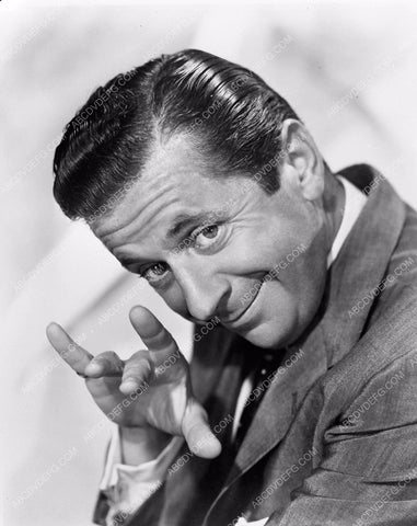 Morey Amsterdam portrait 4b09-349
