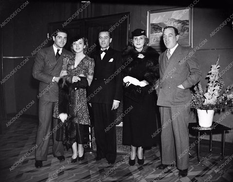 candid Hollywood Ida Lupino Hugh Herbert and friends 4b09-425