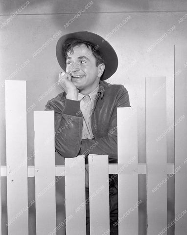 Noah Beery Jr. plays Will Rogers on stage 4b09-505