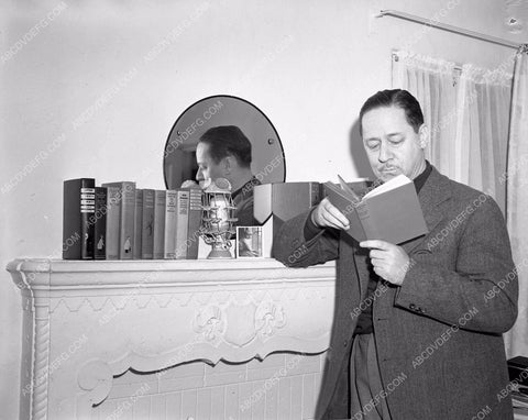 Robert Benchley gives magazine interview of home and life 4b09-510