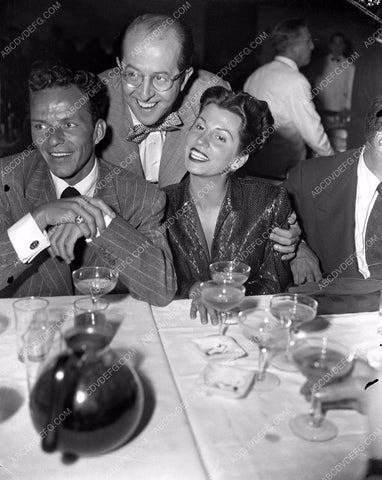 Frank Sinatra Phil Silvers Ava Gardner dinner party 4b10-437