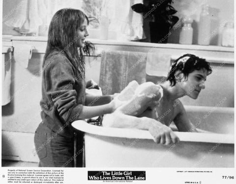 Jodie Foster Scott Jacoby film The Little Girl Who Lives Down the Lane 5075-14