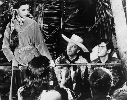 Natalie Wood John Wayne Jeffrey Hunter film The Searchers 5096-12