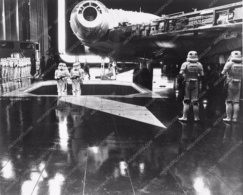Millenium Falcon guarded in Death Star original film Star Wars 5118-09