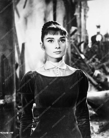 Audrey Hepburn Henry Fonda Vittorio Gassman cast film War & Peace 5189-15