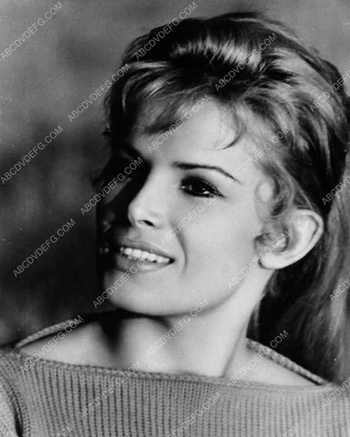 beautiful Barrie Chase portrait 5328-04