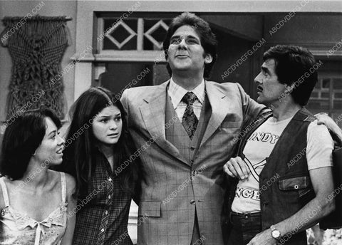 Mackenzie Phillips Valerie Bertinelli Pat Harrington Jr TV One Day at a Time 5328-20