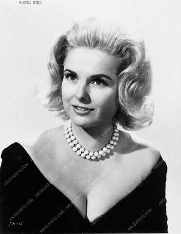 Martha Hyer headshot portrait 5388-11
