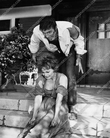 Olivia de Havilland James Caan film Lady in a Cage 5580-12