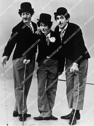 Danny Thomas, Mary Tyler Moore, Andy Griffith in Charlie Chaplin outfits TV special 5588a-031
