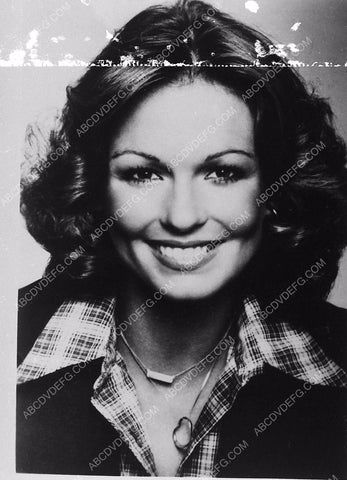CBS news host Phyllis George portrait 5600-24