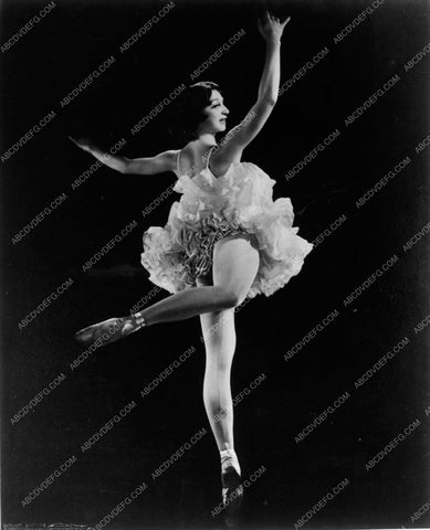 Ballet Russe de Monte Carlo Alexandra Danilova ballerina pose 5710-09