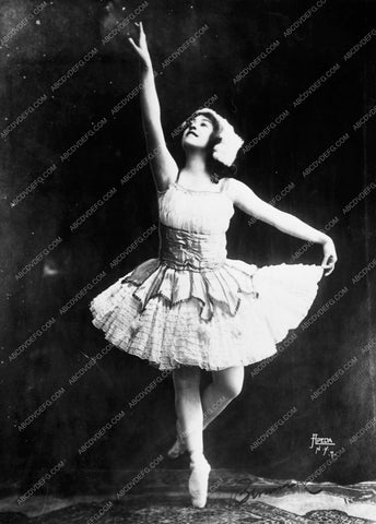 Hilde Butsova Pavlova Ballet dance 5710-23