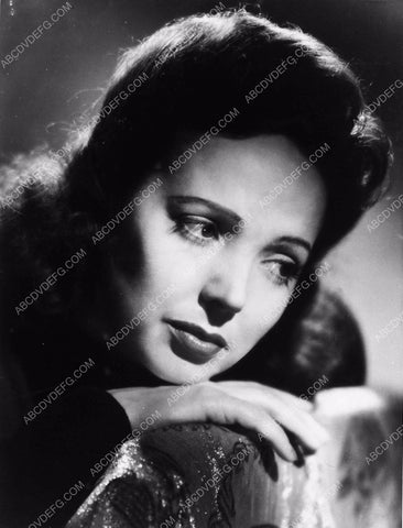 Jessie Matthews portait 5756-21