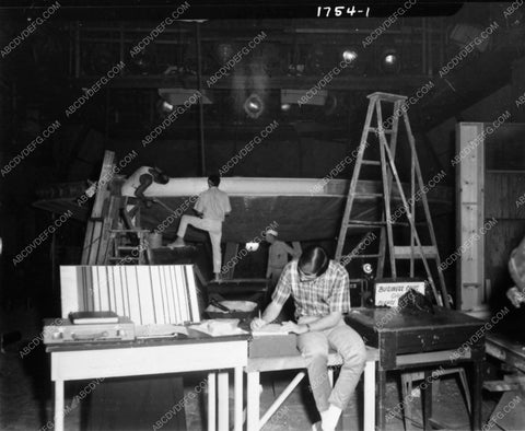 behind the scenes set building of Bamboo Saucer 5795-19