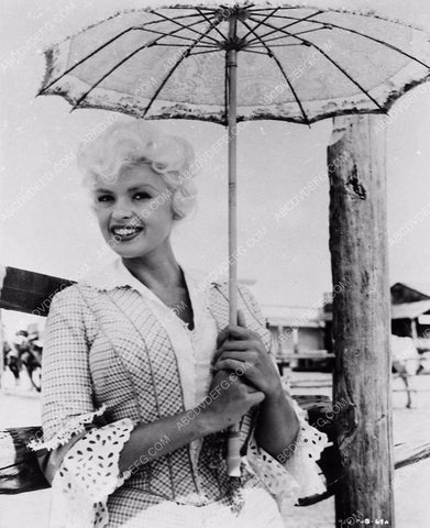 sexy Jayne Mansfield under a parasol 5956-07
