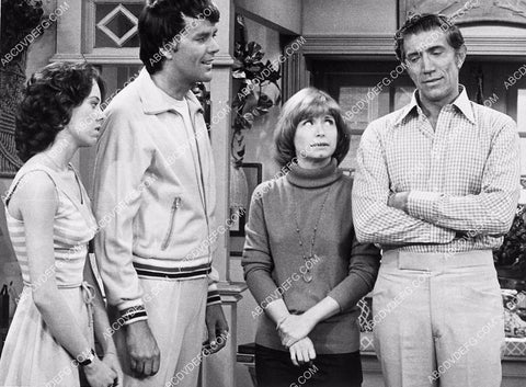 Jim Hutton Mackenzie Phillips Bonnie Franklin Joseph Campanella TV One Day at a Time 6006-31