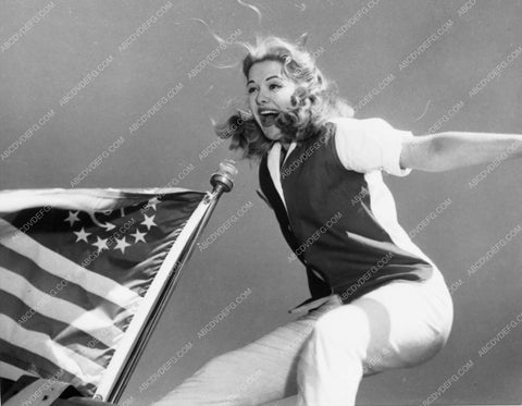 Martha Hyer having fun 6073-09