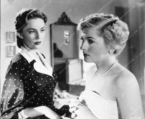Joan Fontaine photo film noir Born To Be Bad 6141-21