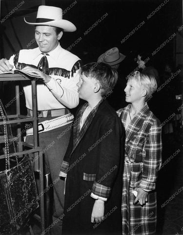 Howard Keel behind the scenes MGM Studios 6158-17