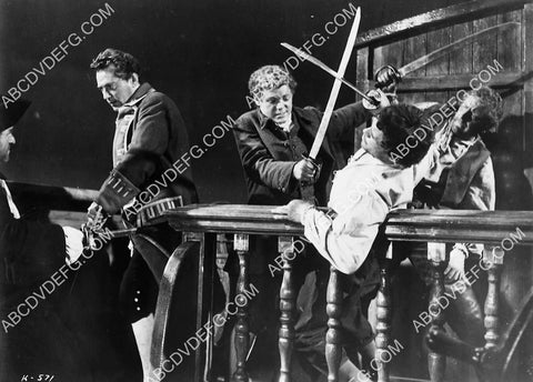 Peter Finch James MacArthur sword fight sequence film Kidnapped 6233-12