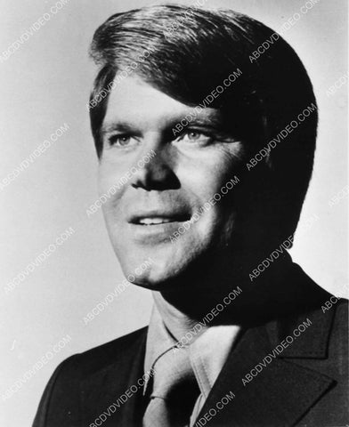 Glen Campbell portrait 6244-04