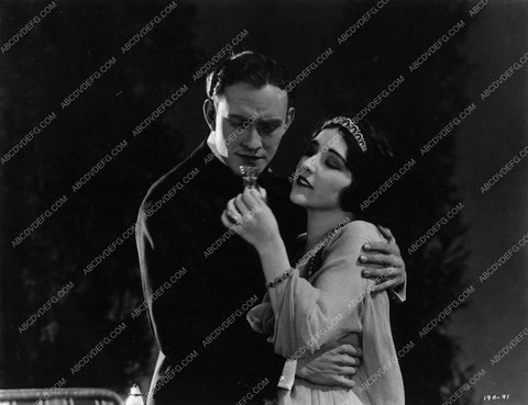 Conrad Nagle Aileen Pringle silent film Three Weeks 6386-03