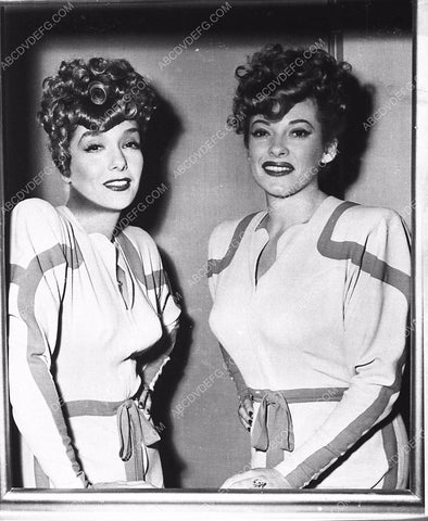 Lupe Velez bumps into a look-a-like 6387-24