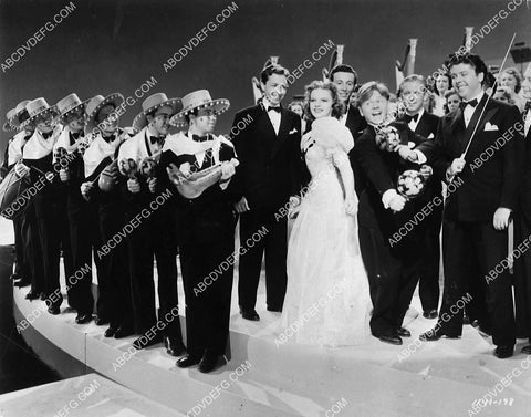 Mickey Rooney Judy Garland and cast film Strike Up the Band 6587-35