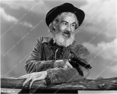 excellent happy portrait of George Gabby Hayes 6600-20