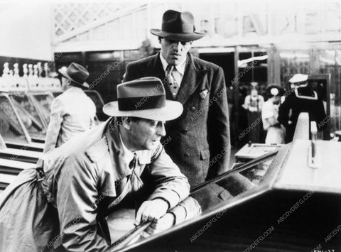 Robert Mitchum in Farewell My Lovely classic shot 6600-21