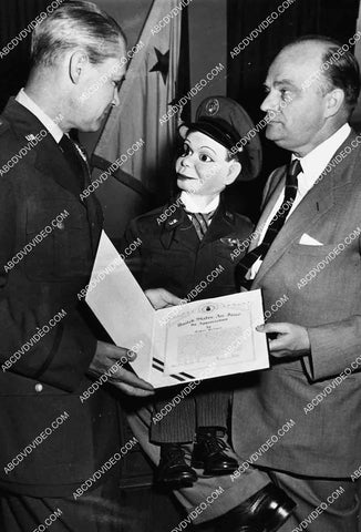 Edgar Bergen, Charlie McCarthy get certificate appreciation United States Air Force 6869-012