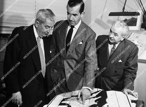 newsman Edward R Murrow does an interview 6877-029