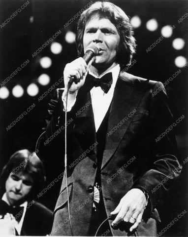 Glen Campbell performing 6902-15