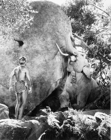 Richard Denning in loin cloth film Beyond the Blue Horizon 6902-26